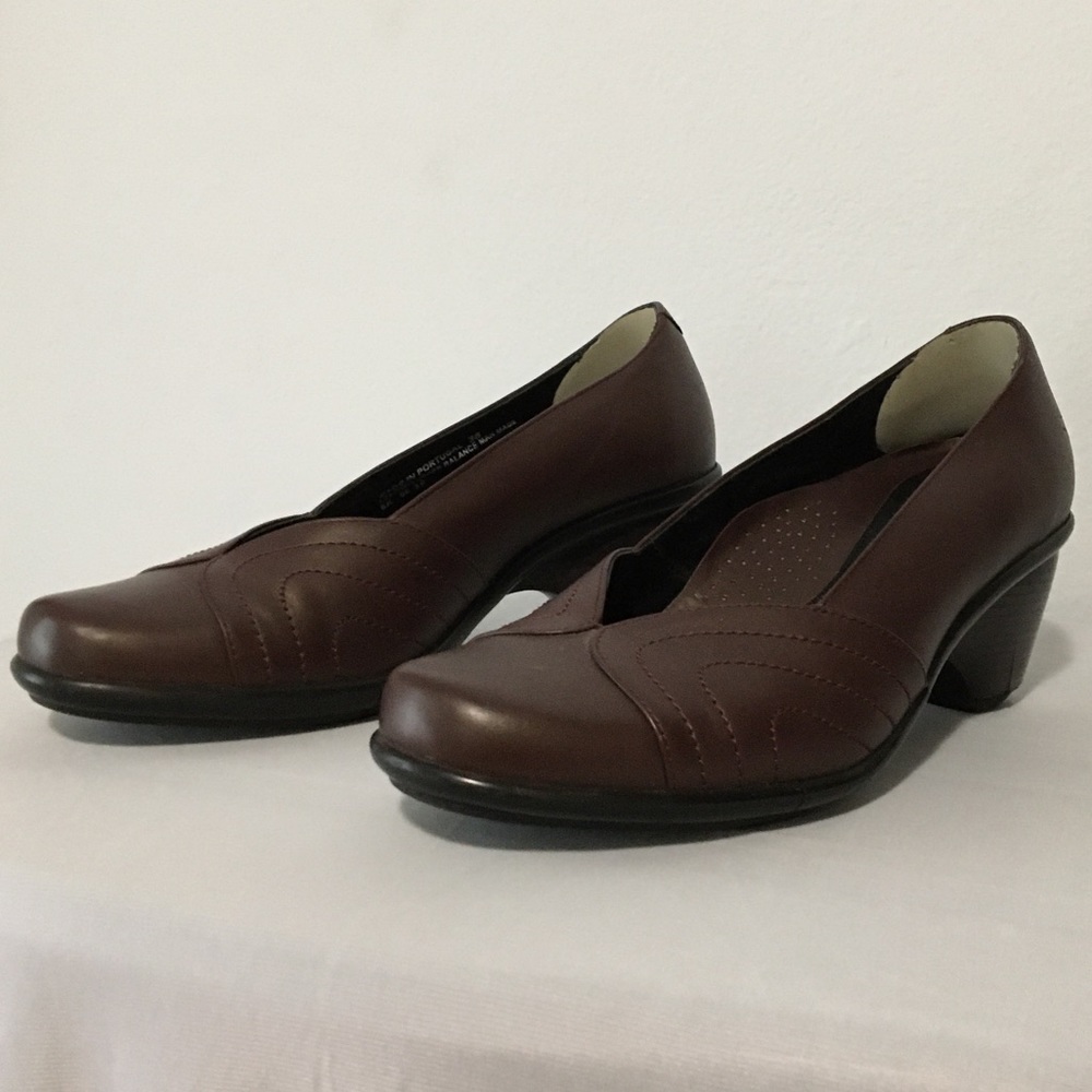 Dansko Brown leather heals